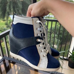 Blue Platform Sneakers. Size: 39